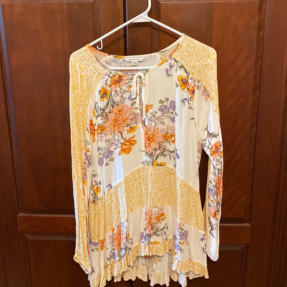 American Eagle floral boho top.
